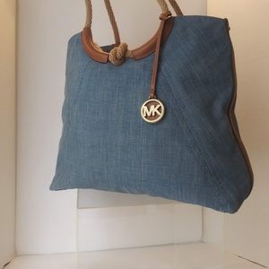 Michael Kors Isla Ring Large Shoulder Tote